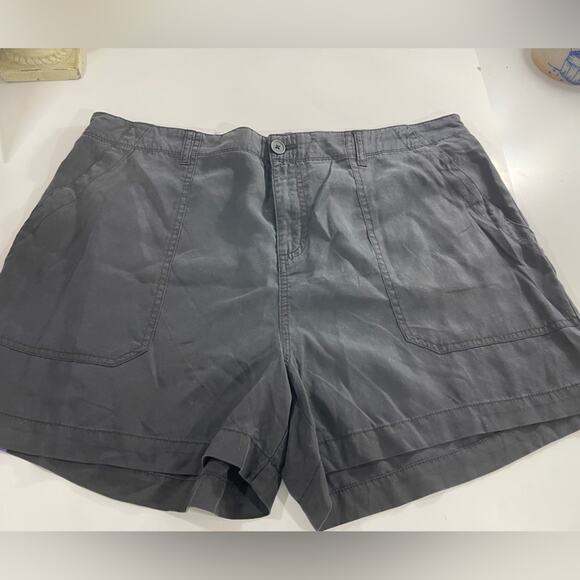 NWT Social Standard Sanctuary Anthro Shorts Hiking Camp Washed Grey Size XXL - Picture 2 of 9